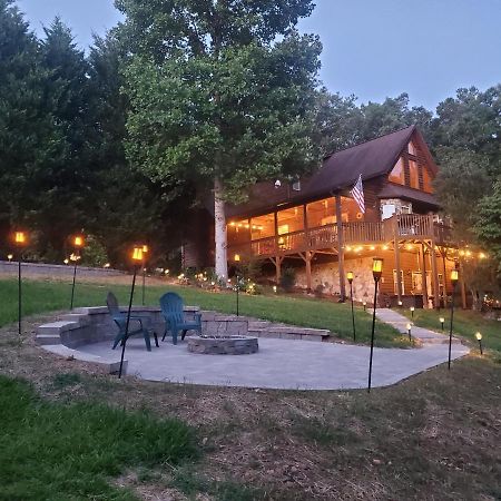 Smoky Mountain Cabin - Hot Tub - Fire Pit Murphy Exteriör bild
