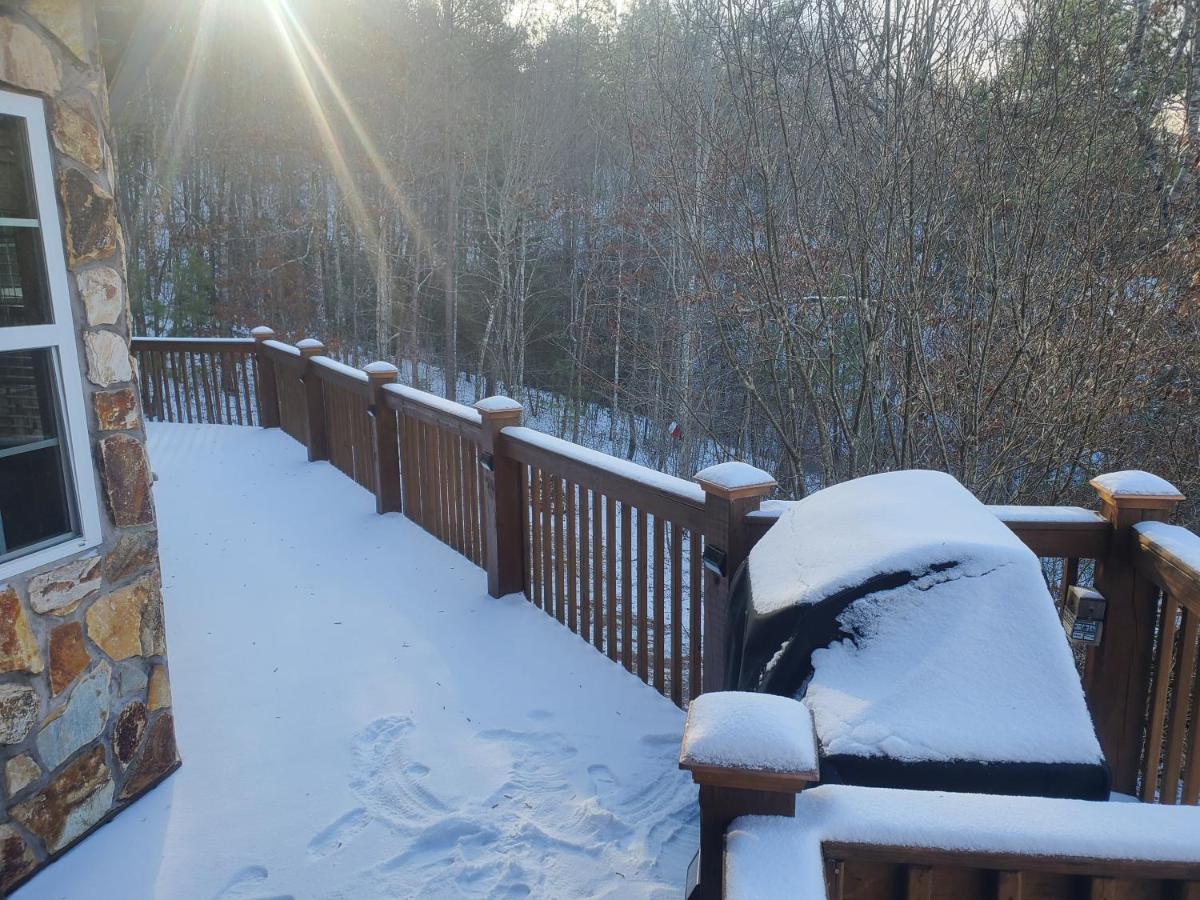 Smoky Mountain Cabin - Hot Tub - Fire Pit Murphy Exteriör bild